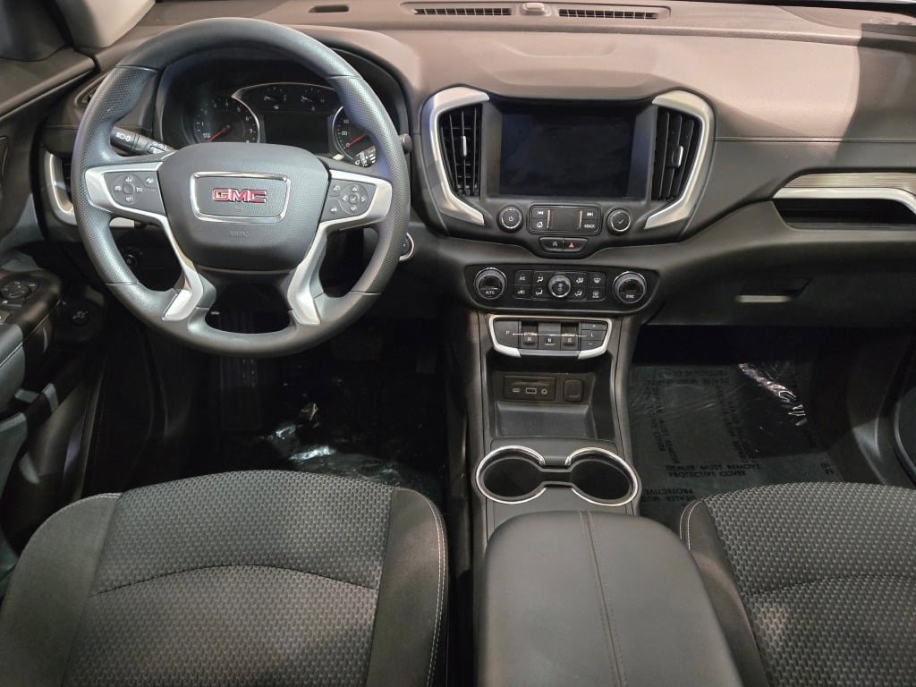 2023 GMC TERRAIN - Image 18
