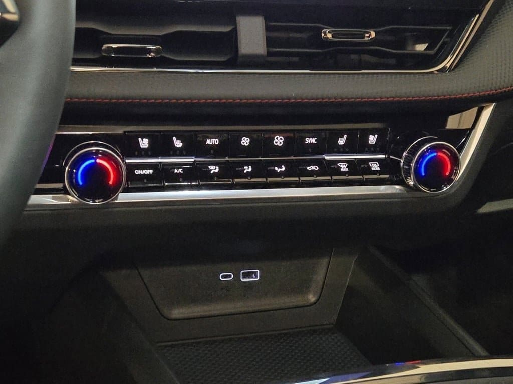 2026 CHEVROLET EQUINOX - Image 27