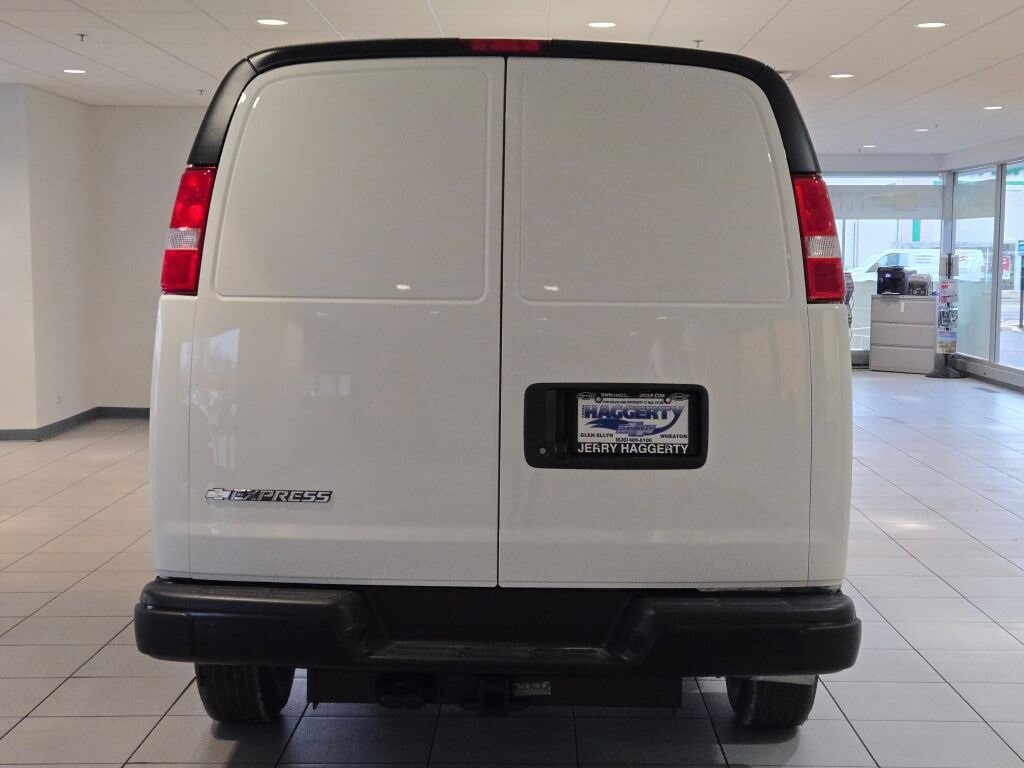 2025 CHEVROLET EXPRESS - Image 9