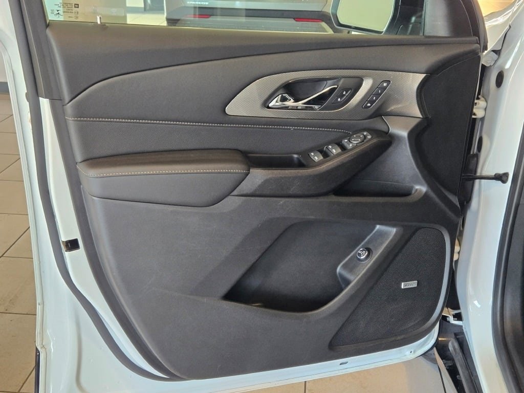 2023 CHEVROLET TRAVERSE - Image 20