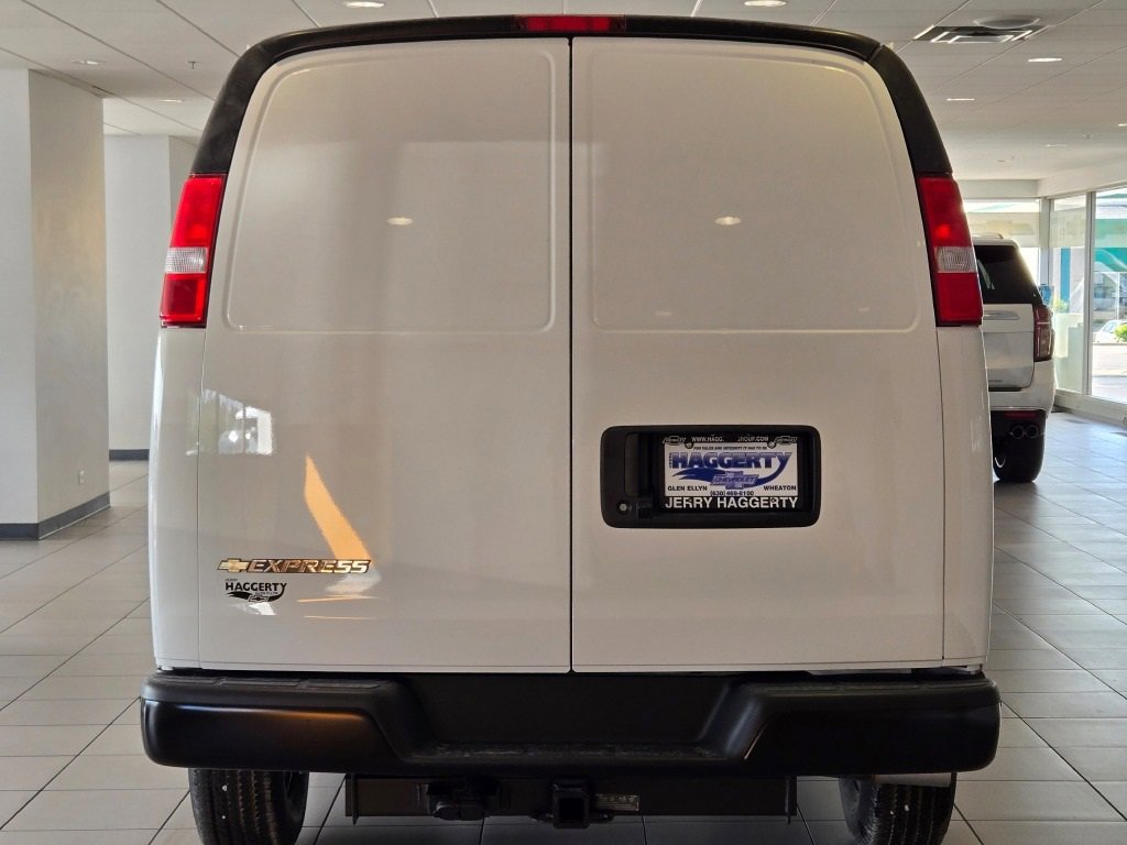 2025 CHEVROLET EXPRESS - Image 9