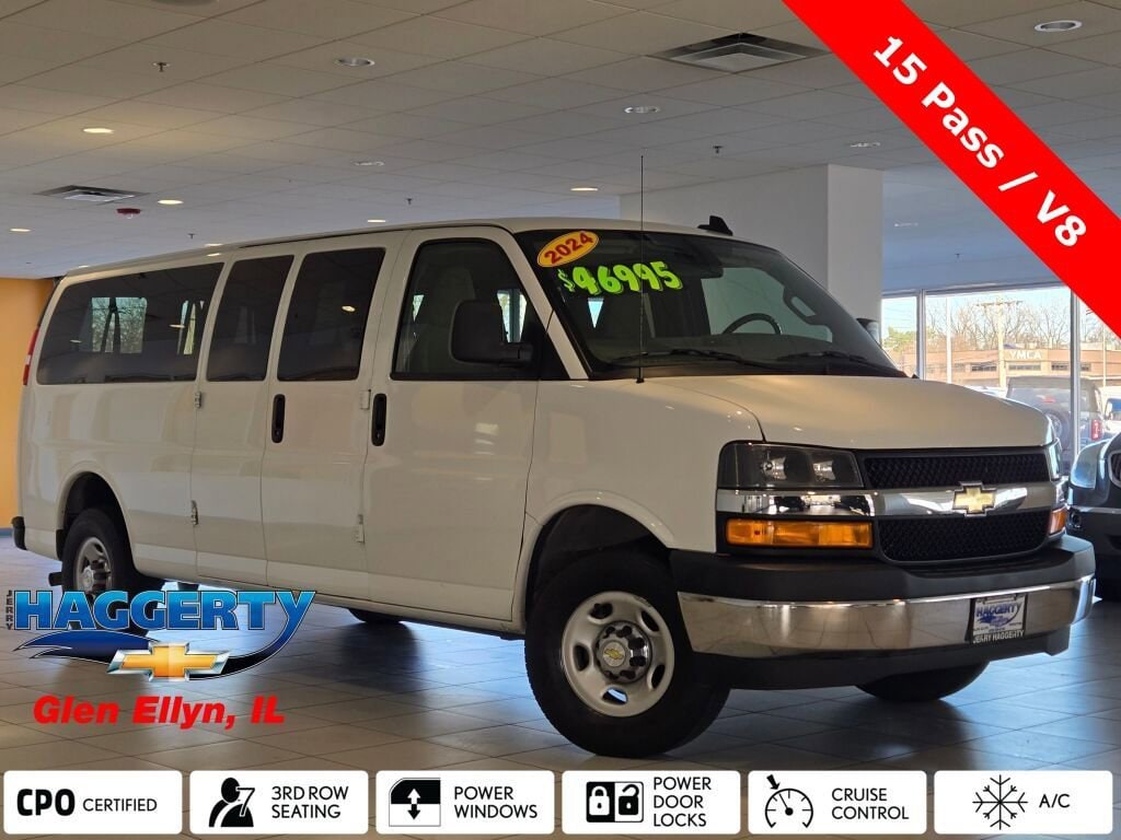 2024 Chevrolet Express 3500 LT Extended's photo