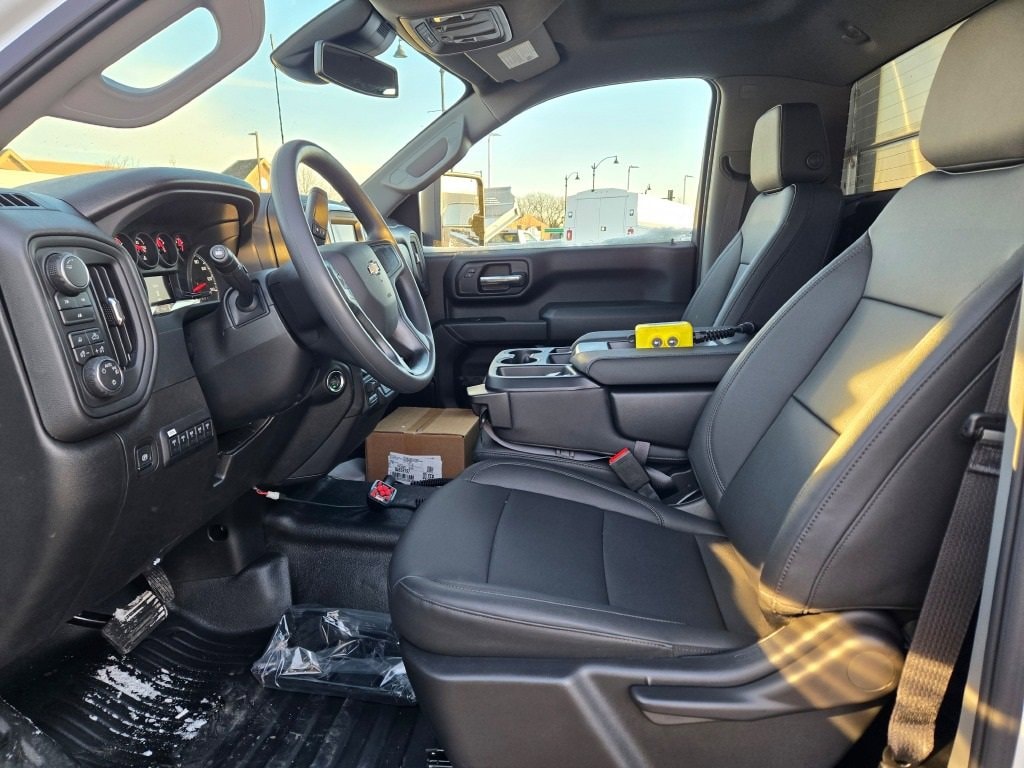 2026 CHEVROLET SILVERADO HD - Image 17