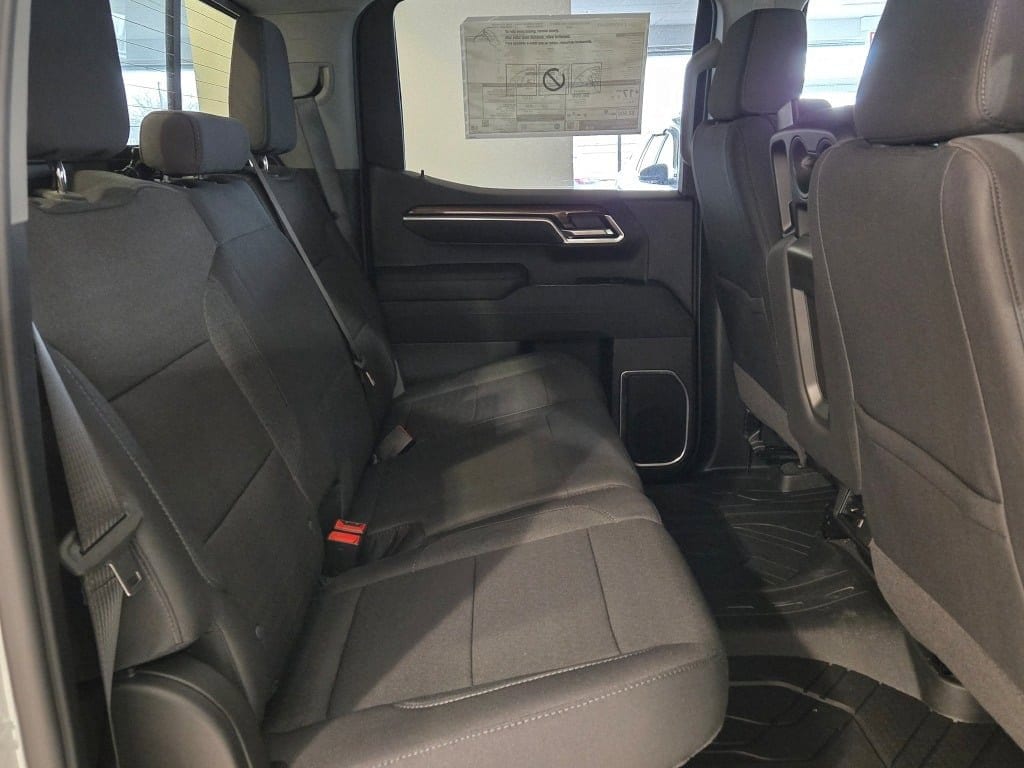 2026 CHEVROLET SILVERADO - Image 9