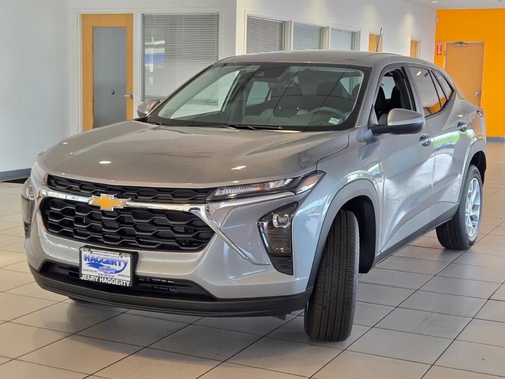 New 2026 Chevrolet Trax LS SUV