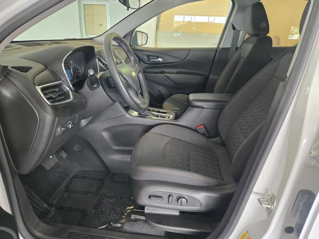 2024 Chevrolet Equinox LT - Photo 22