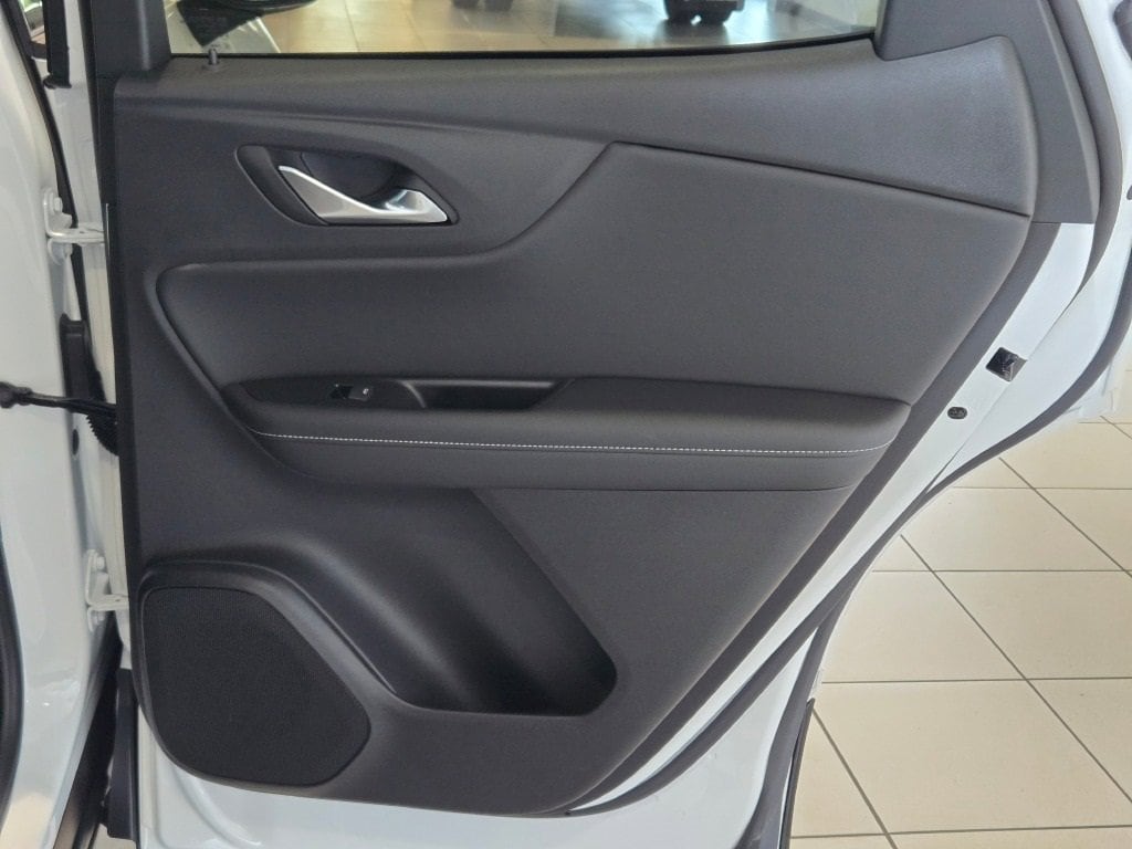 2026 CHEVROLET BLAZER - Image 8