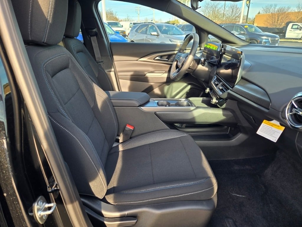 2026 CHEVROLET EQUINOX - Image 5