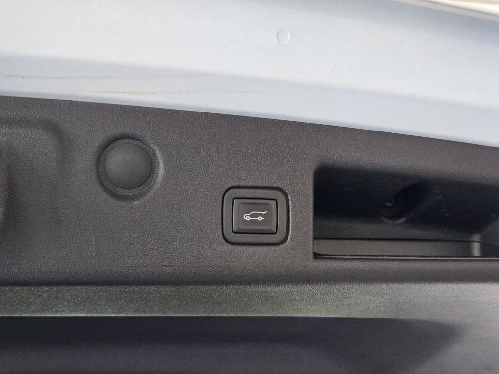 2024 Chevrolet Equinox LT - Photo 13