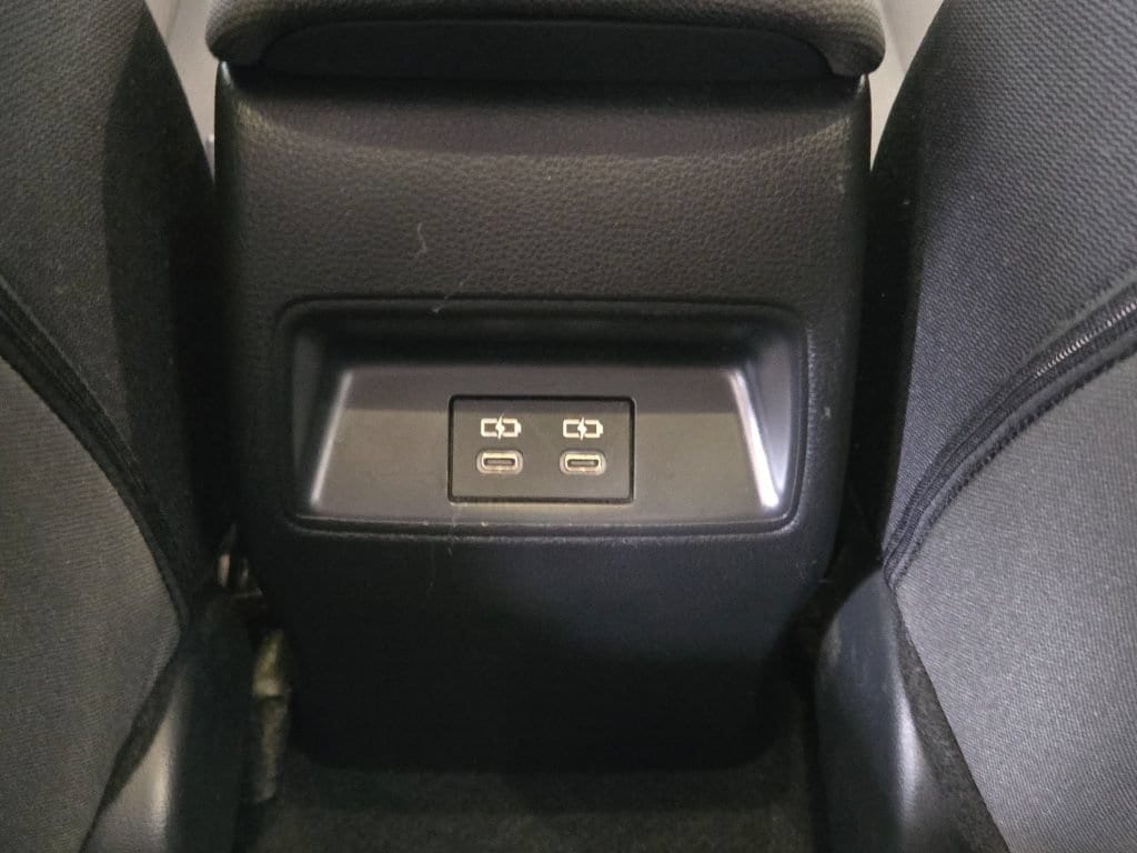 2025 Toyota Corolla LE - Photo 14