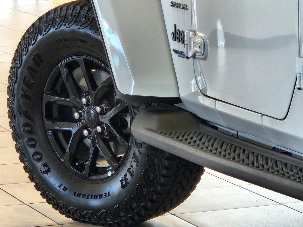 2022 JEEP WRANGLER - Image 12