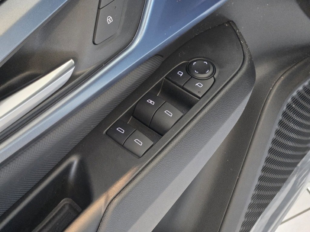 2025 CHEVROLET EQUINOX - Image 19