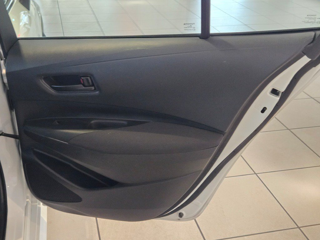 2025 Toyota Corolla LE - Photo 7