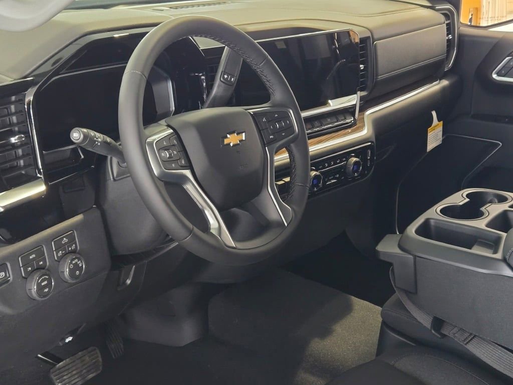 2026 Chevrolet Silverado 1500 LT - Photo 20