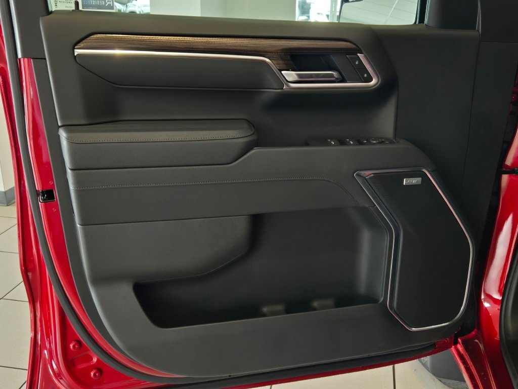 2025 CHEVROLET SILVERADO - Image 19