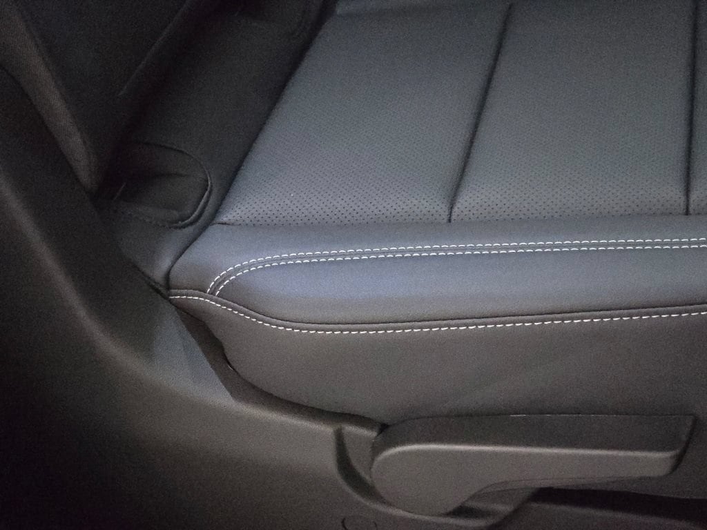 2027 Chevrolet Traverse LT - Photo 10