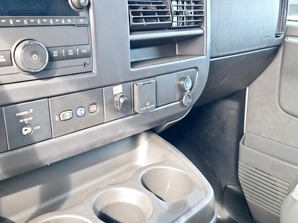 2024 CHEVROLET EXPRESS - Image 22