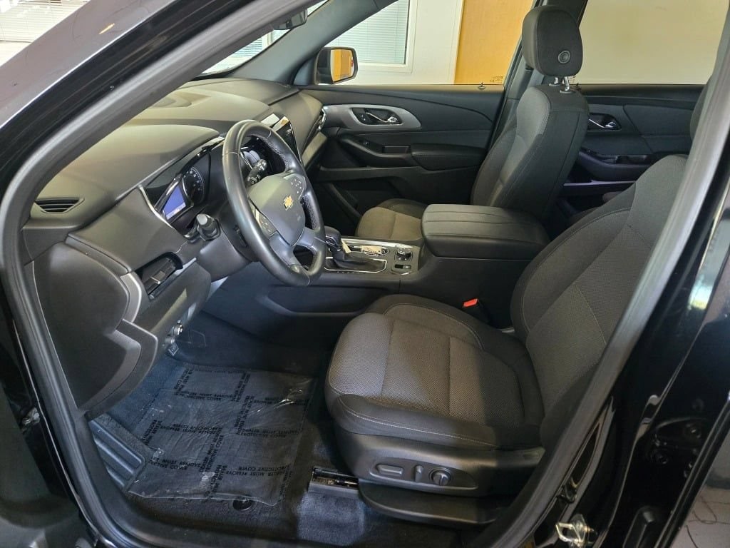 2023 Chevrolet Traverse 1LT - Photo 23