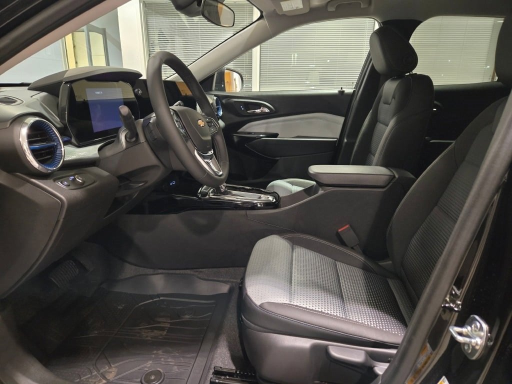 2026 CHEVROLET TRAX - Image 14