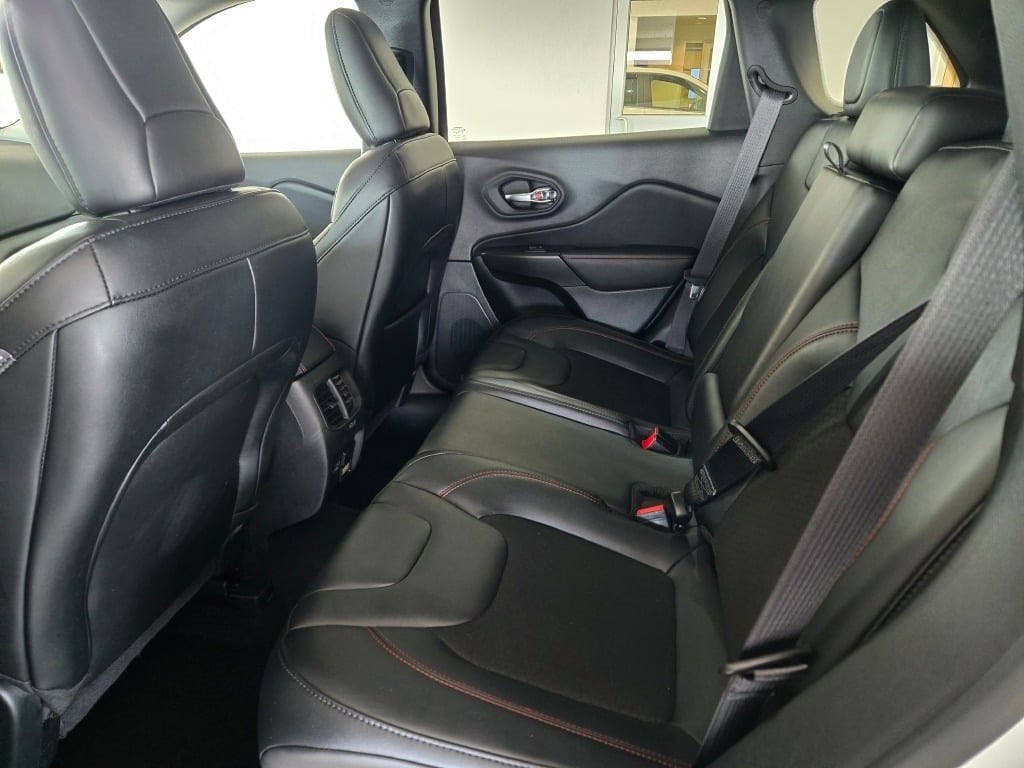 2022 JEEP CHEROKEE - Image 16