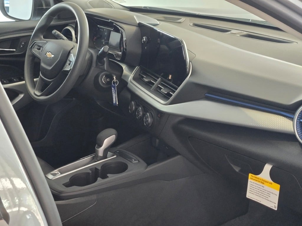2026 CHEVROLET TRAX - Image 6