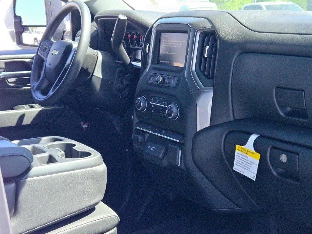 2024 CHEVROLET SILVERADO HD - Image 7