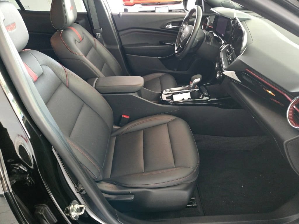 2024 Chevrolet Trax RS - Photo 6