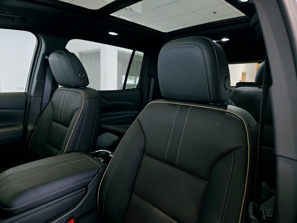 2025 CHEVROLET TRAVERSE - Image 27