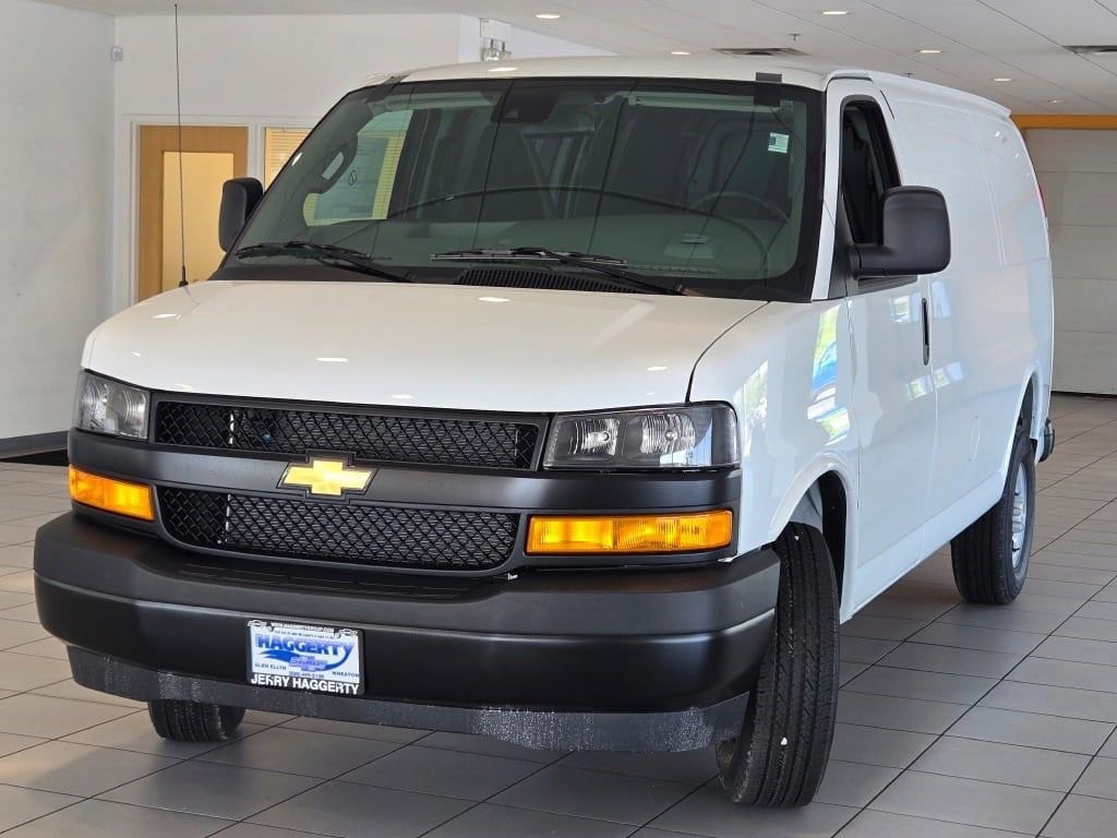 2026 Chevrolet Express Cargo Work Van - Photo 3