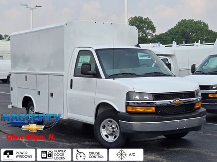 2025 Chevrolet Express Cutaway 3500 1WT Cutaway Van
