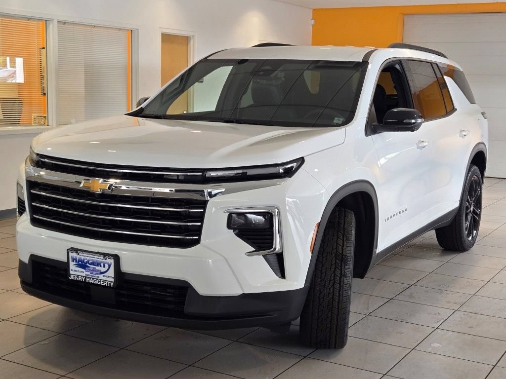 New 2027 Chevrolet Traverse LT SUV