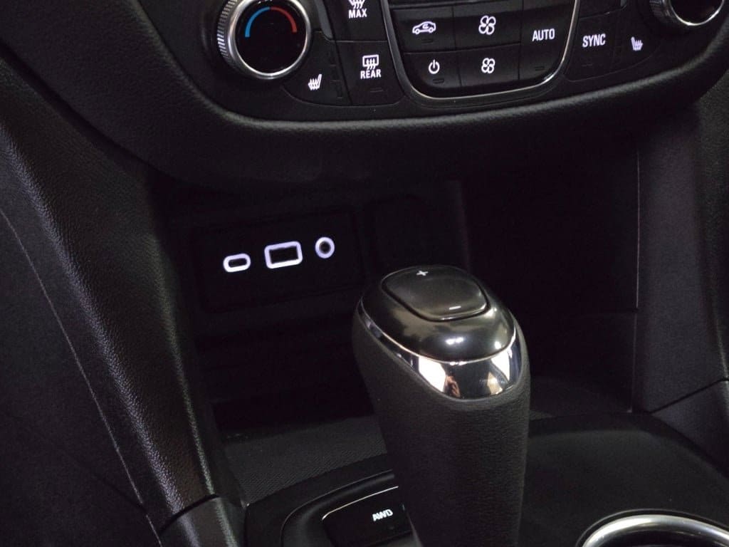 2021 CHEVROLET EQUINOX - Image 27