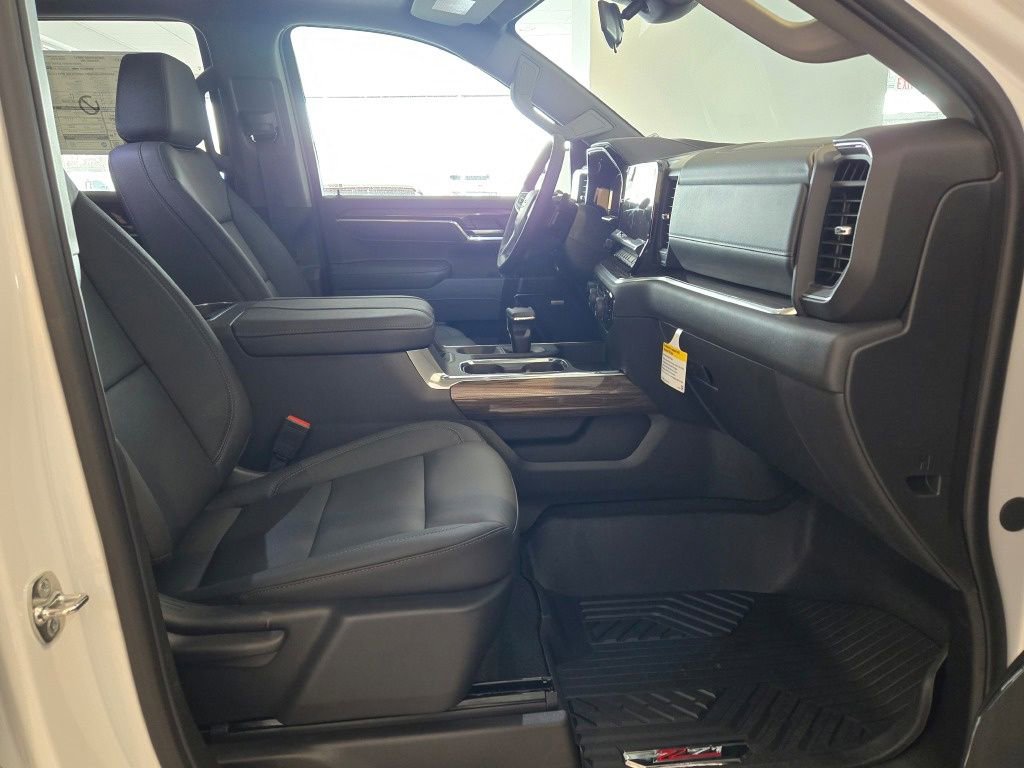 2026 Chevrolet Silverado 1500 LT Trail Boss - Photo 6