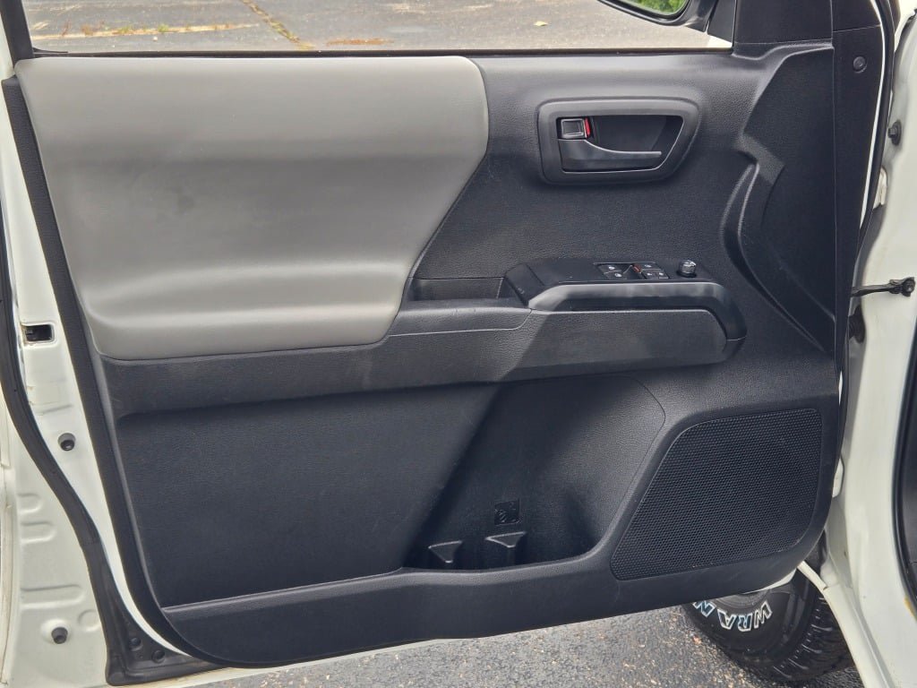 2021 Toyota Tacoma SR - Photo 21