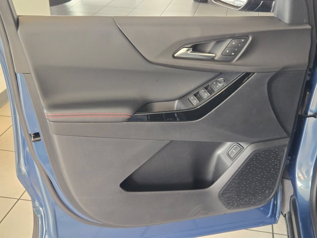 2027 Chevrolet Equinox RS - Photo 20