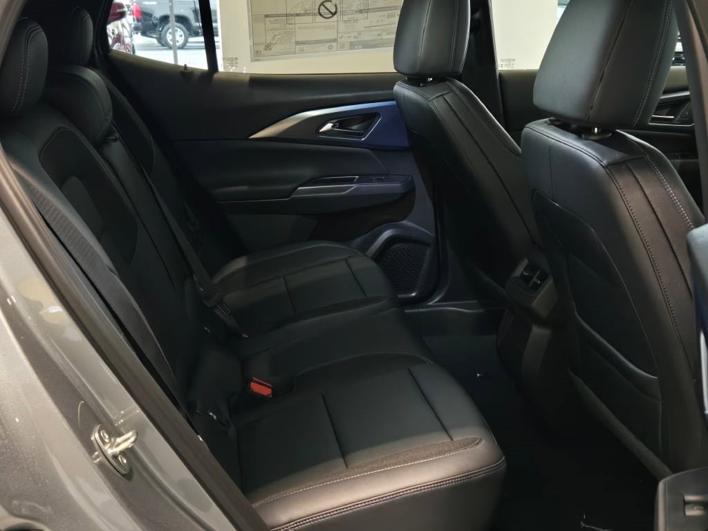 2026 CHEVROLET EQUINOX - Image 8