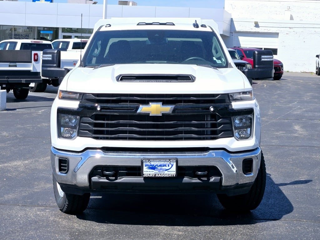 2024 CHEVROLET SILVERADO HD - Image 2
