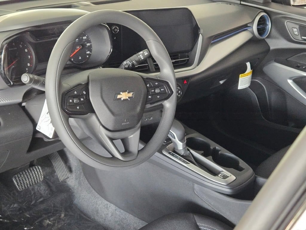 2026 Chevrolet Trax LS - Photo 20