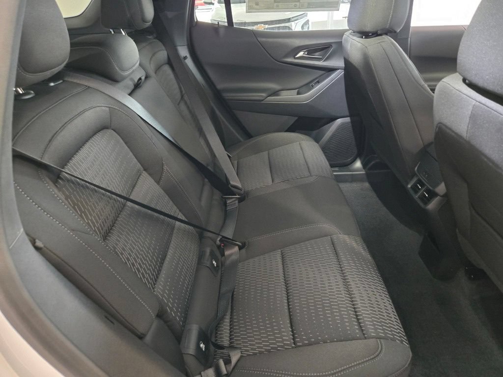 2026 Chevrolet Equinox LT - Photo 10