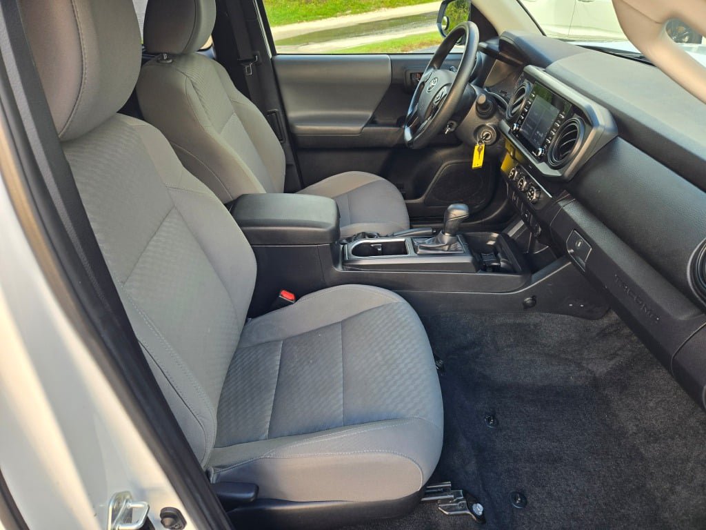 2022 Toyota Tacoma SR - Photo 6