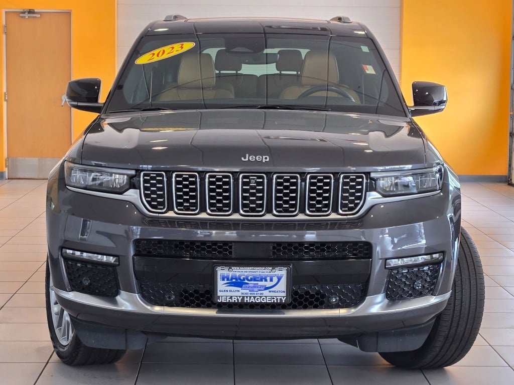 2023 Jeep Grand Cherokee L Summit photo 2