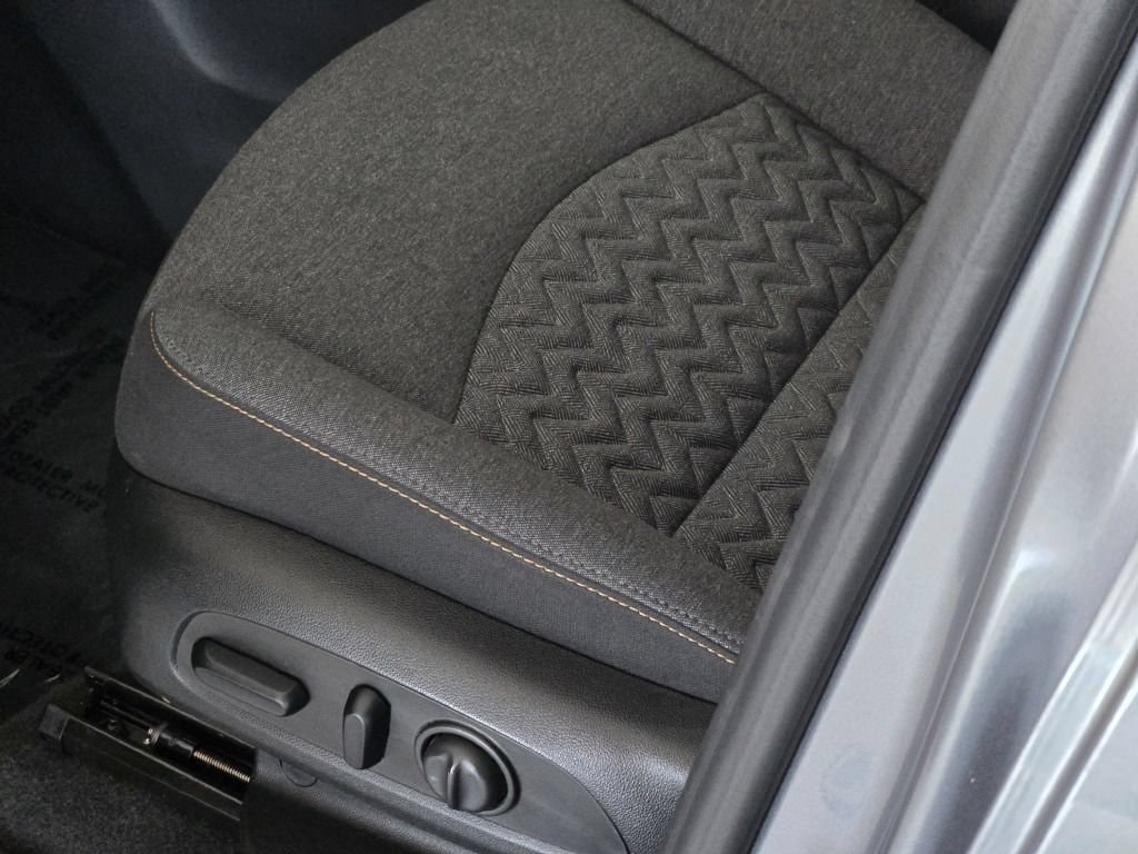 2023 Chevrolet Equinox LT - Photo 23