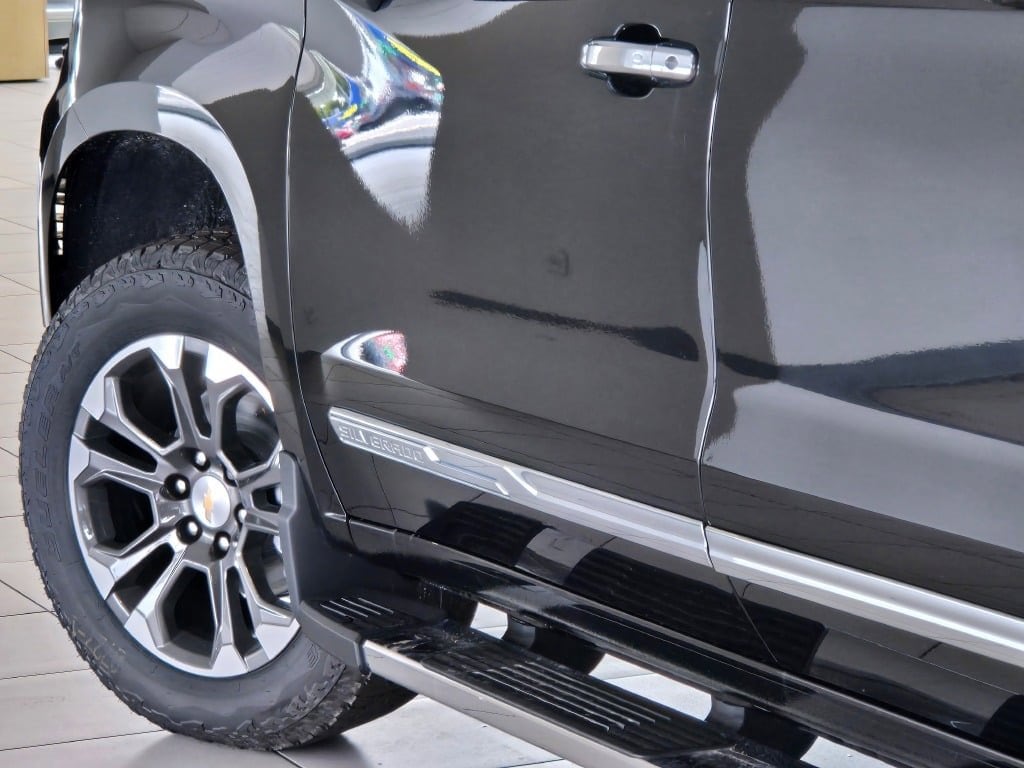 2026 CHEVROLET SILVERADO - Image 16