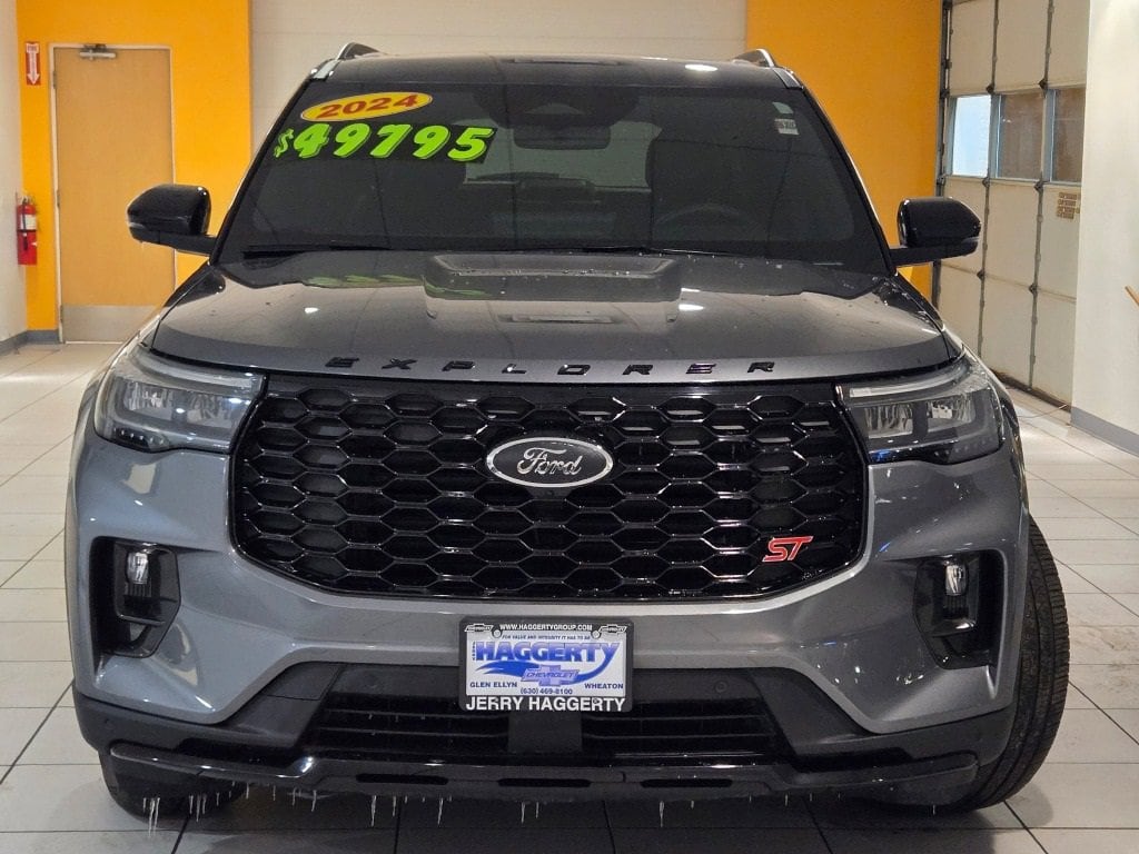 Used 2025 Ford Explorer ST