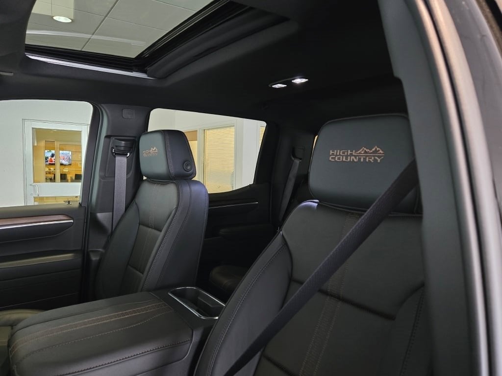 2026 CHEVROLET SILVERADO - Image 25