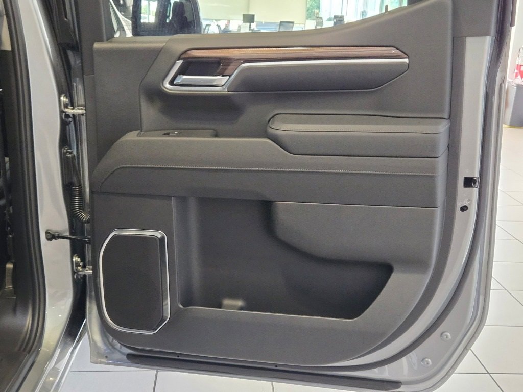 2026 CHEVROLET SILVERADO - Image 8