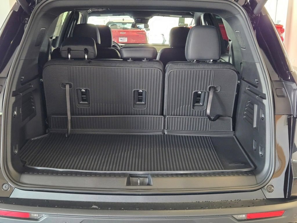 2027 Chevrolet Traverse LT - Photo 14