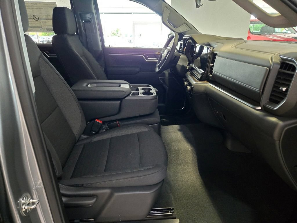 2026 Chevrolet Silverado 1500 LT - Photo 6