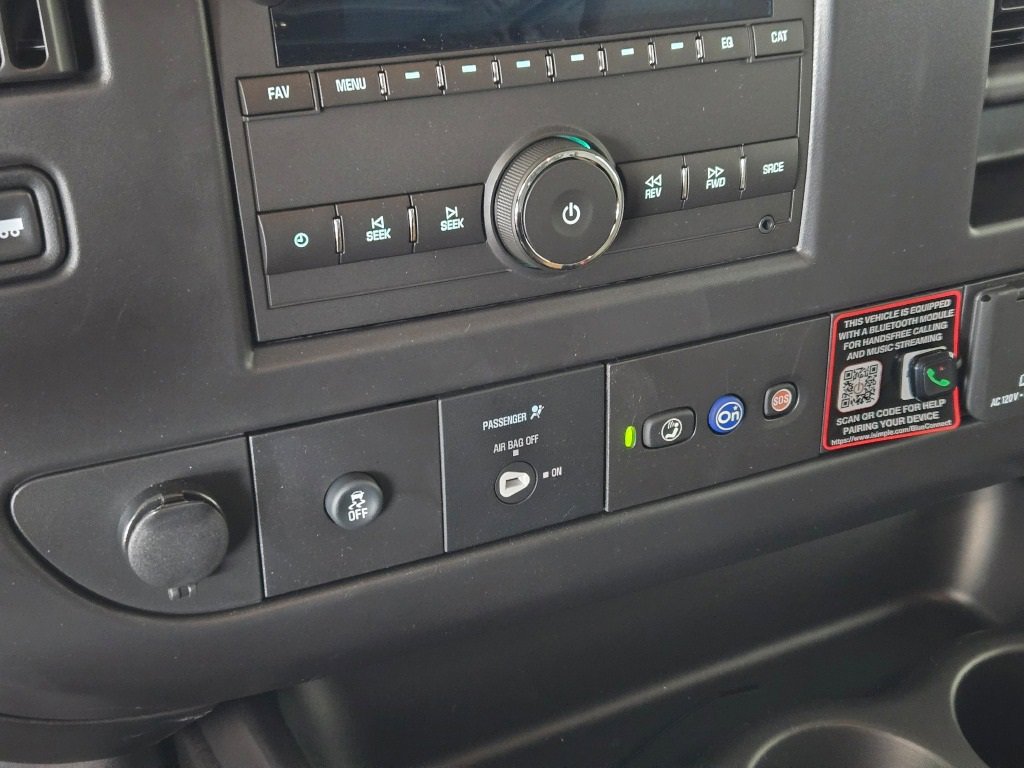 2025 CHEVROLET EXPRESS - Image 17