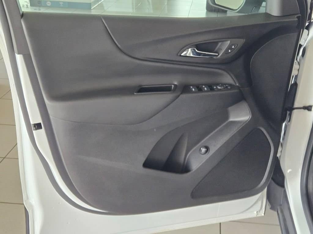 2024 Chevrolet Equinox LT - Photo 20